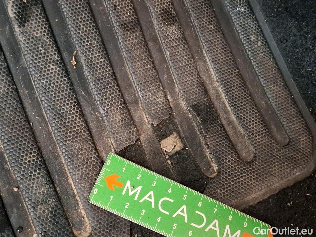  Peugeot  208  Affaire Premium Pack 1.5 HDi 100CV BVM5 E6dT #8