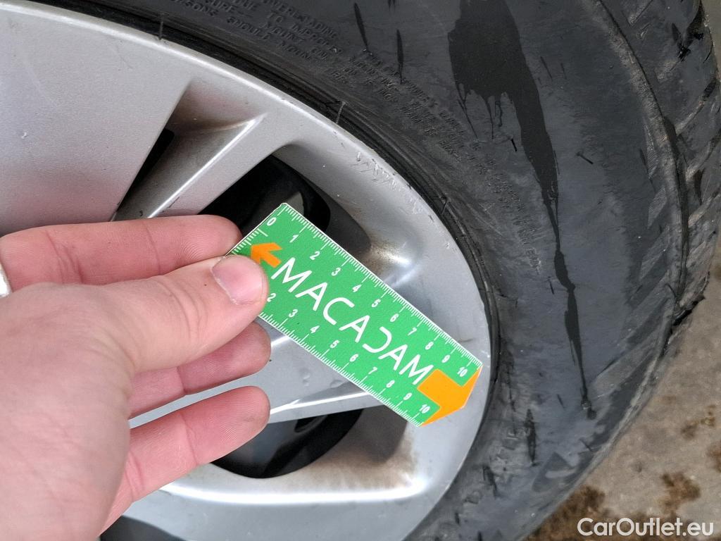  Peugeot  208  Affaire Premium Pack 1.5 HDi 100CV BVM5 E6dT #33