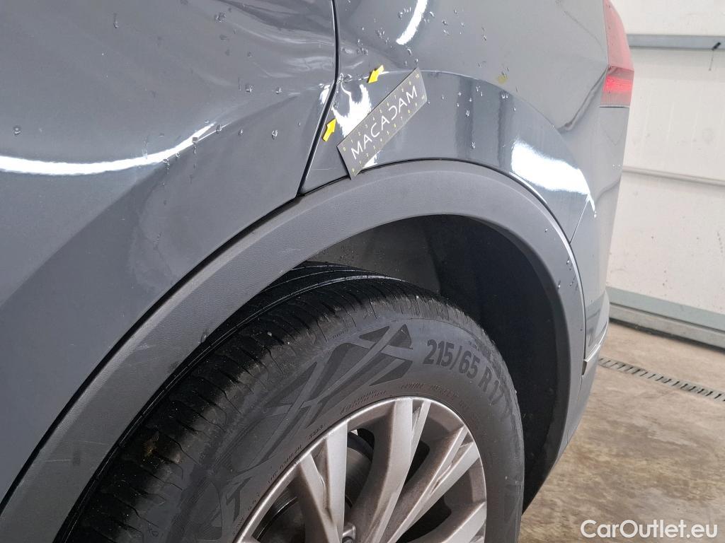  Volkswagen  Tiguan VOLKSWAGEN  / 2020 / 5P / SUV 1.5 TSI 150 DSG7 Life Busines #2