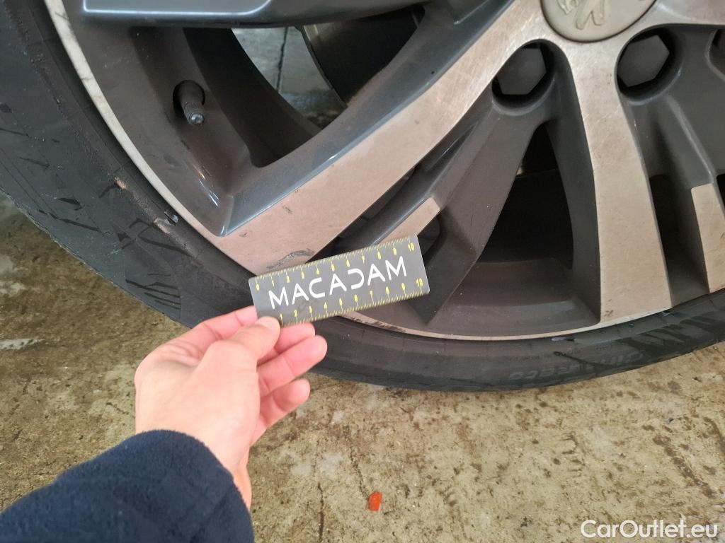  Peugeot  5008  GT 1.2 PureTech 130CV BVA8 7 Sieges E6d #22