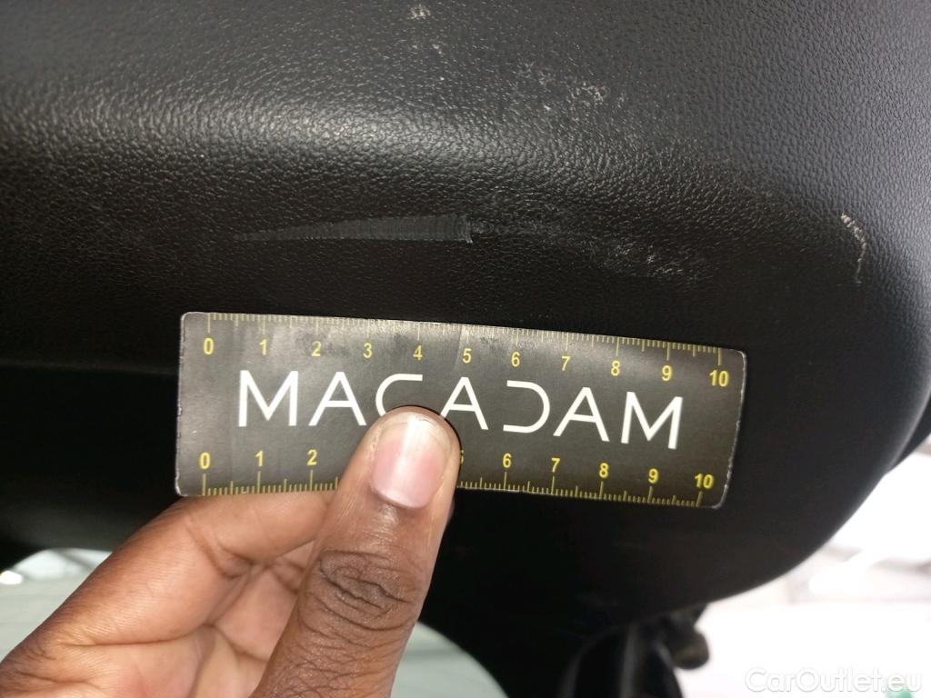  Renault  Kadjar RENAULT  / 2018 / 5P / Crossover Business TCe 140 EDC FAP #4