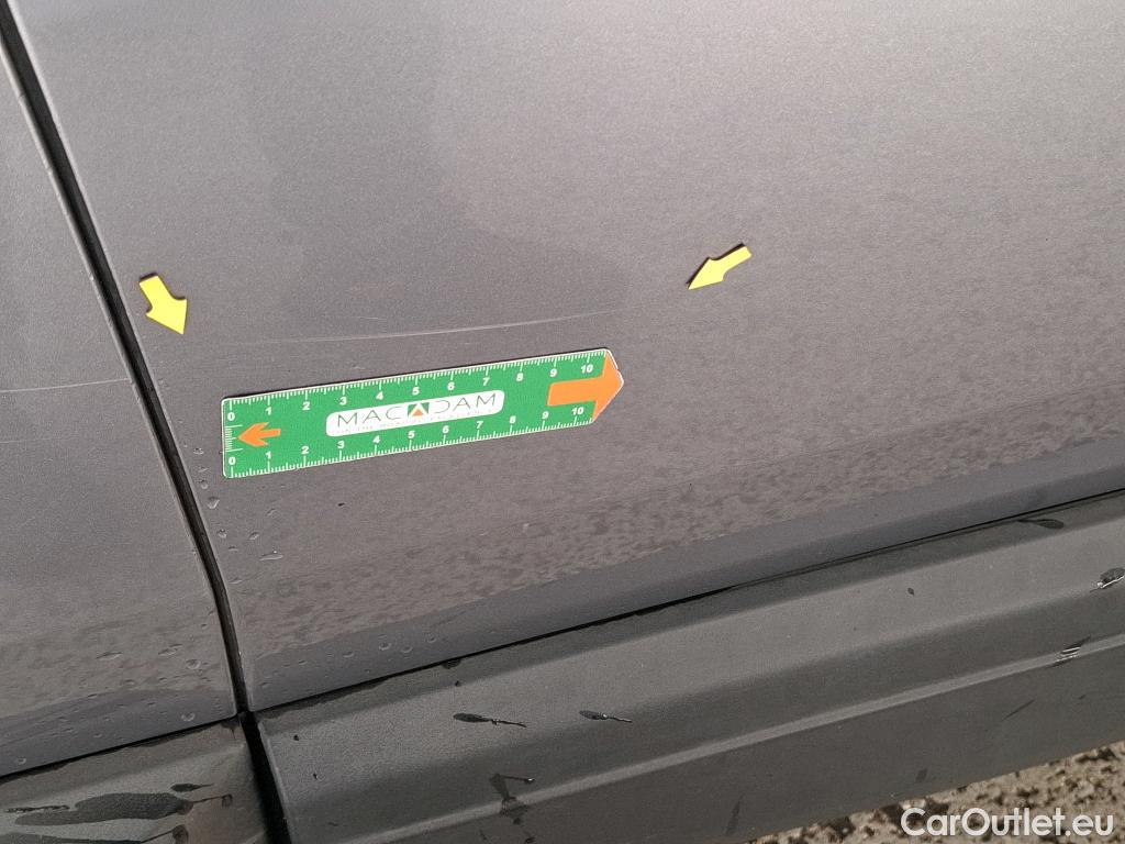  Peugeot  3008  Active Pack 1.2 PureTech 130CV BVA8 E6d #18