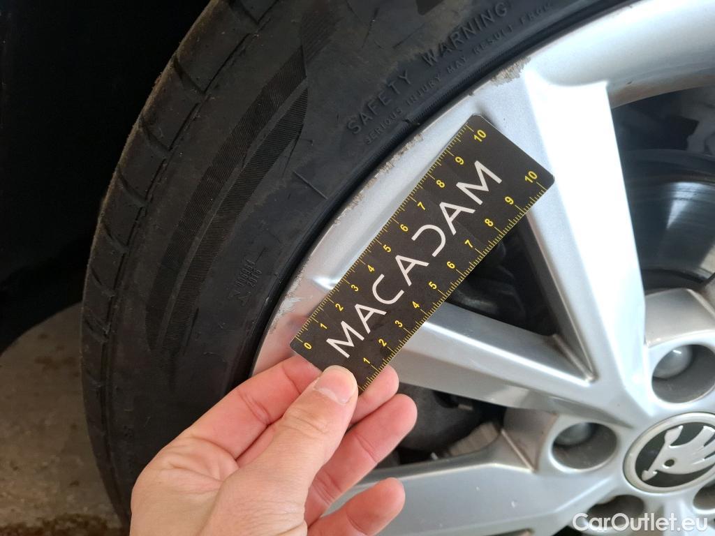  Skoda  Fabia  Clever 1.0 MPI 60CV BVM5 E6 #7