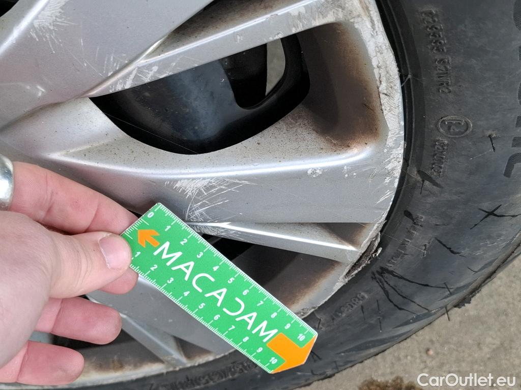  Peugeot  208  Affaire Premium Pack 1.5 HDi 100CV BVM5 E6dT #20