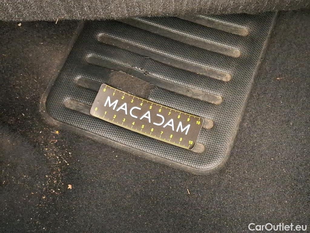  Citroen  C3 CITROEN  / 2020 / 5P / Berline PureTech 83 S&S BVM Feel Pack #2