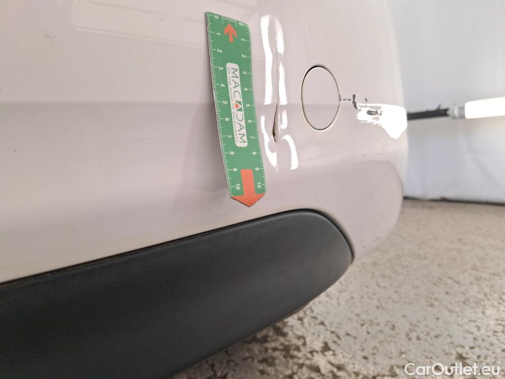  Peugeot  208  Active 1.6 HDi 75CV BVM5 E6 #3