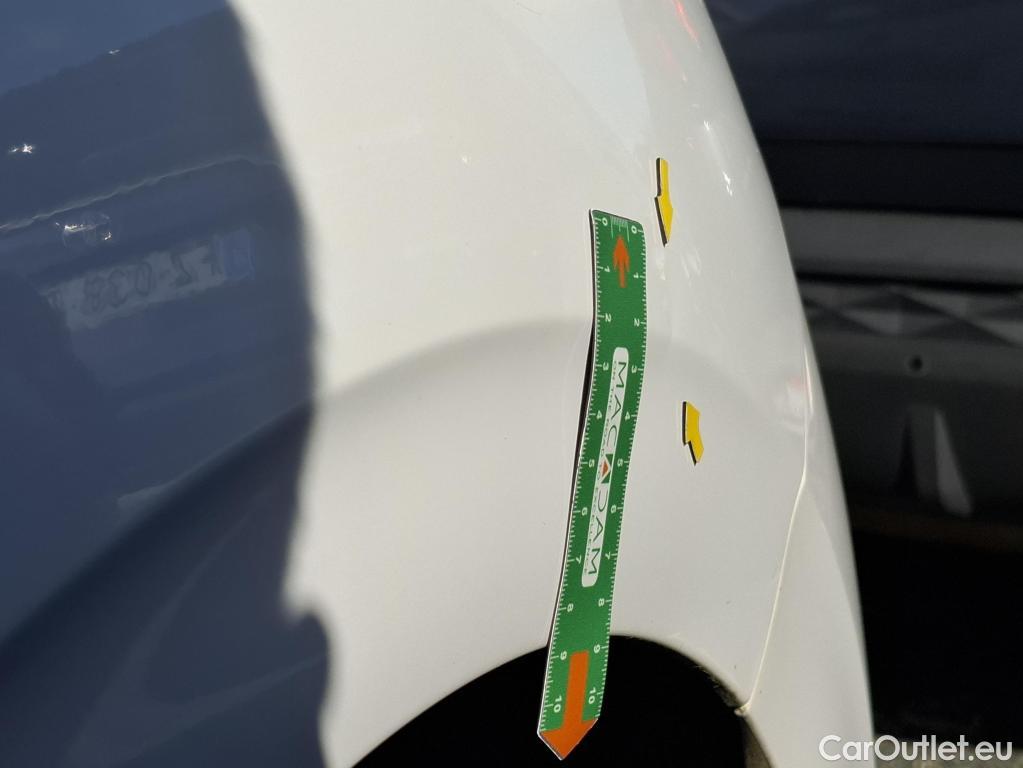  Peugeot  208  Active 1.6 HDi 75CV BVM5 E6 #19