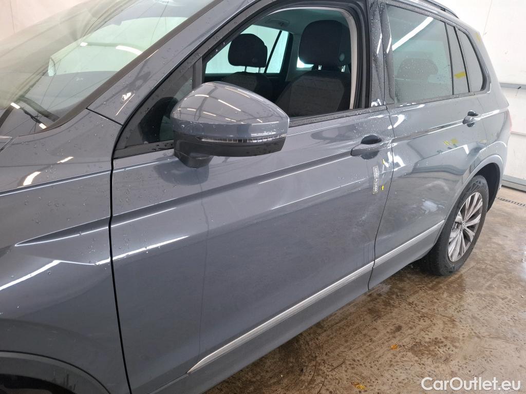  Volkswagen  Tiguan VOLKSWAGEN  / 2020 / 5P / SUV 1.5 TSI 150 DSG7 Life Busines #5