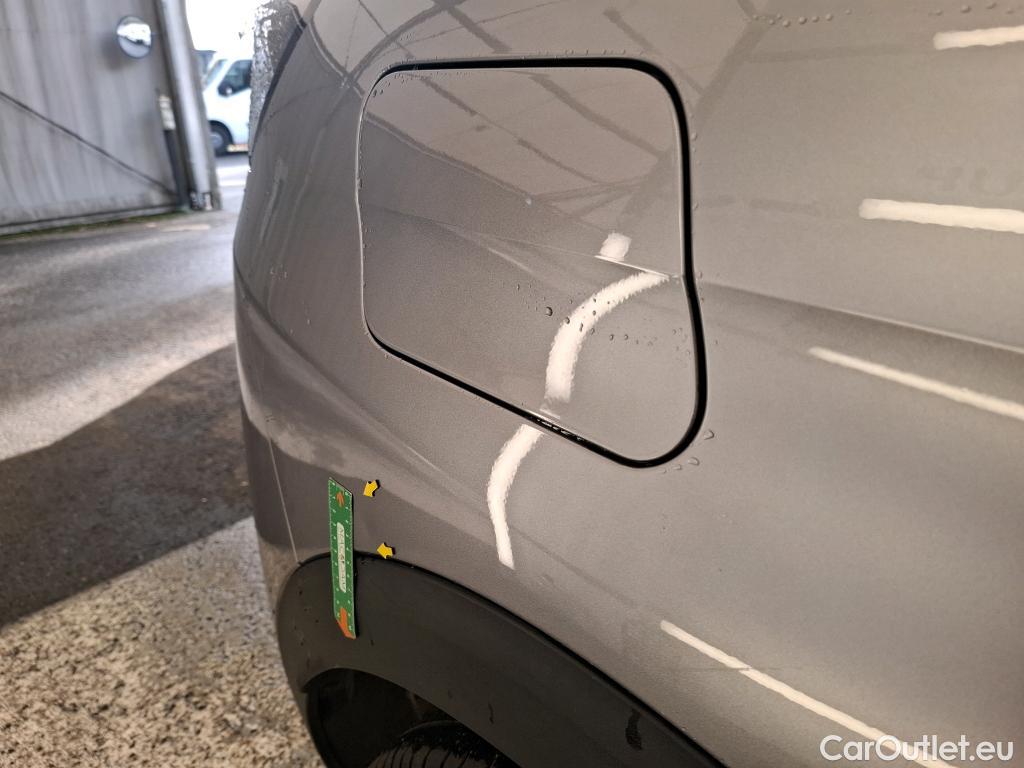  Peugeot  3008  Active Pack 1.2 PureTech 130CV BVA8 E6d #1