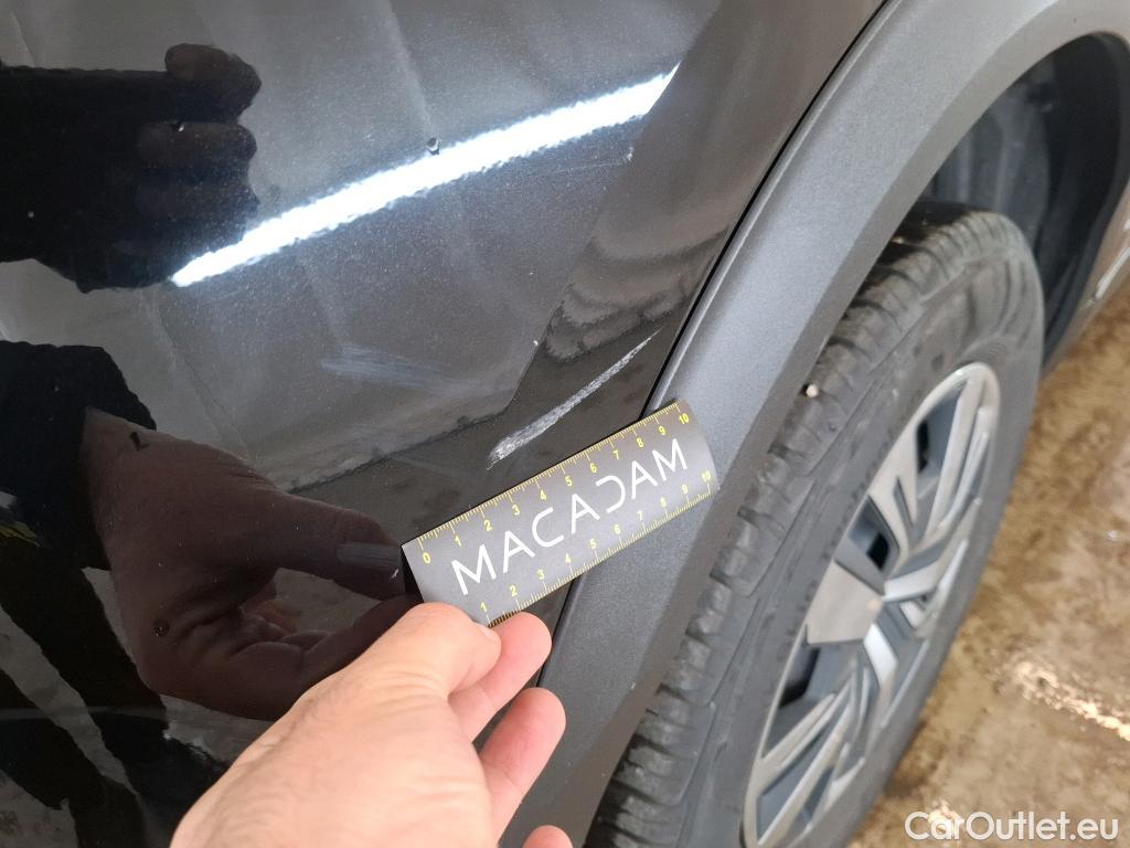  Peugeot  2008  Active Business 1.5 HDi 130CV BVA8 E6d #47