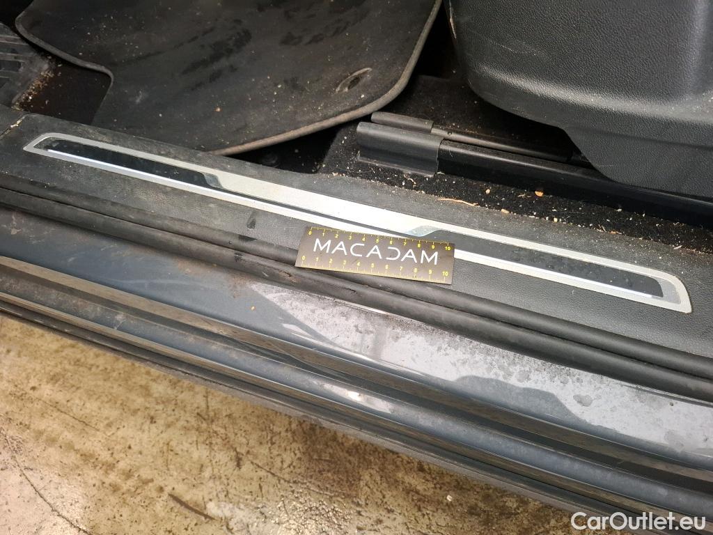  Volkswagen  Tiguan VOLKSWAGEN  / 2020 / 5P / SUV 1.5 TSI 150 DSG7 Life Busines #45