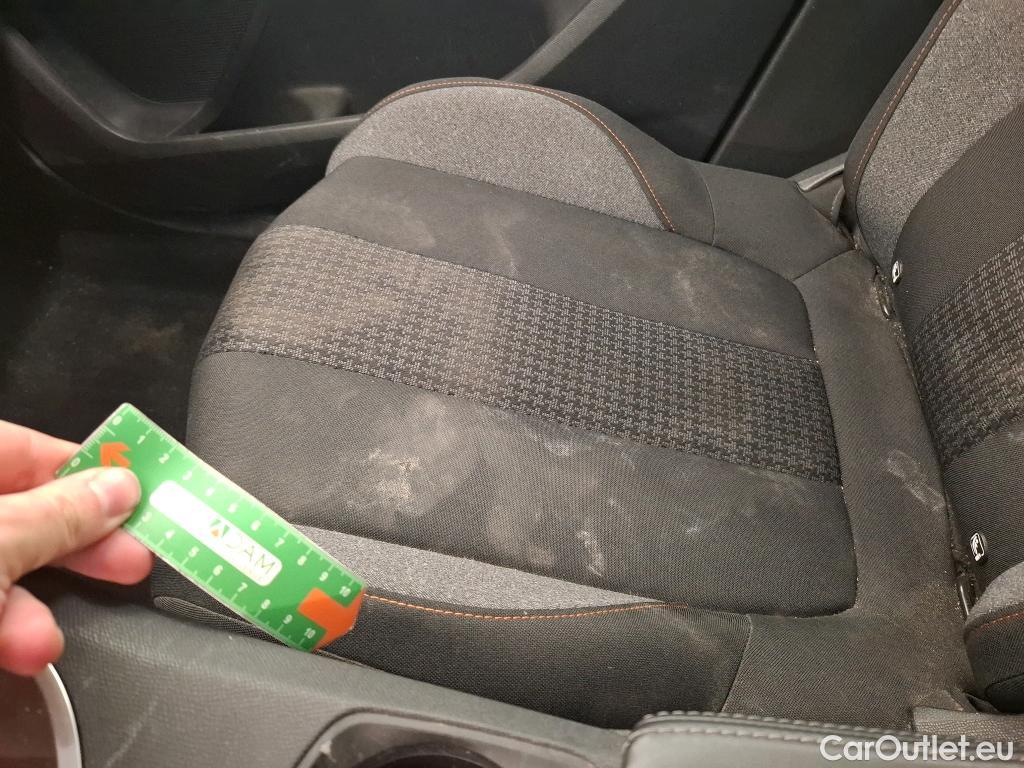  Peugeot  3008  Active Pack 1.2 PureTech 130CV BVA8 E6d #31