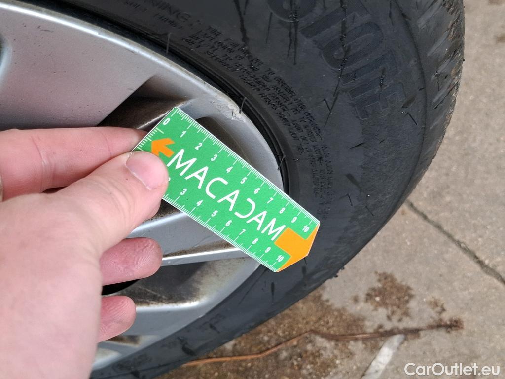  Peugeot  208  Affaire Premium Pack 1.5 HDi 100CV BVM5 E6dT #28