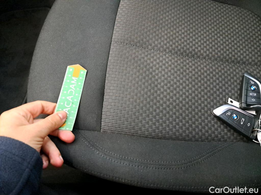  Bmw  Serie 1 BMW Série 1 / 2019 / 5P / Berline 116i Business Design #11