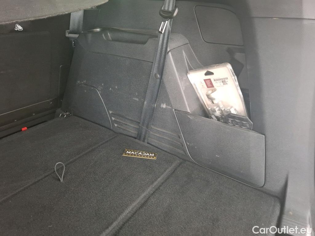  Peugeot  5008  Active Pack 1.5 HDi 130CV BVA8 7 Sieges E6d #4