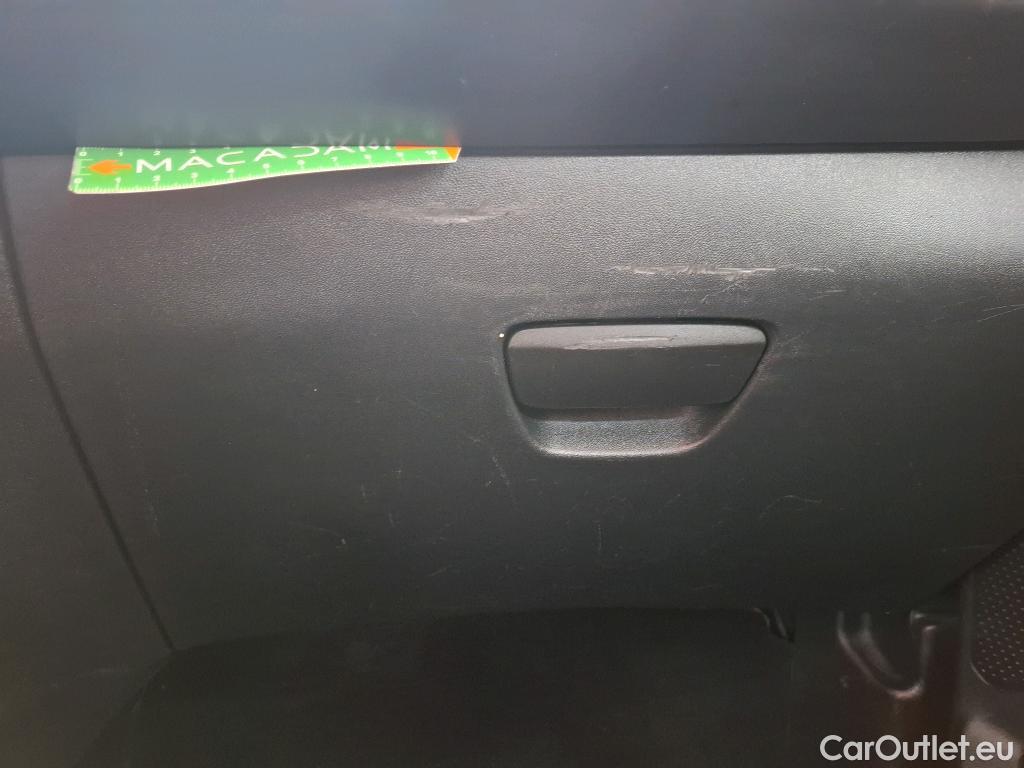  Peugeot  208  Affaire Premium Pack 1.5 HDi 100CV BVM5 E6dT #12