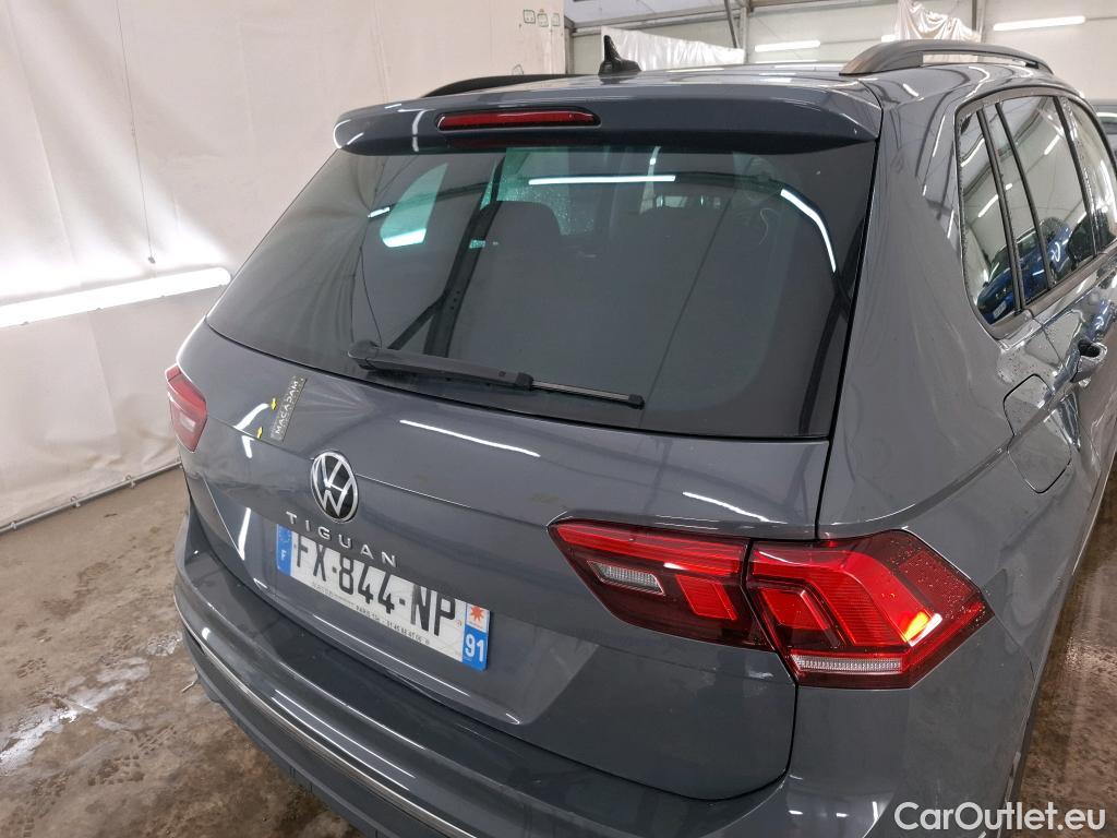  Volkswagen  Tiguan VOLKSWAGEN  / 2020 / 5P / SUV 1.5 TSI 150 DSG7 Life Busines #50