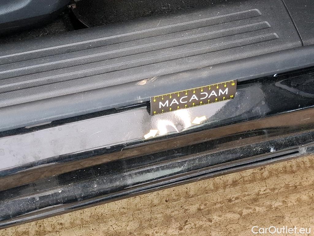  Peugeot  2008  Active Business 1.5 HDi 130CV BVA8 E6d #31