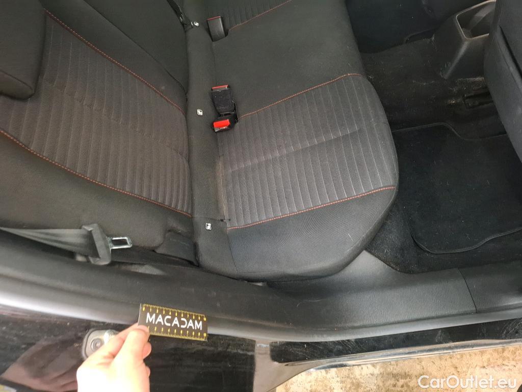  Peugeot  2008  Active Business 1.5 HDi 130CV BVA8 E6d #51