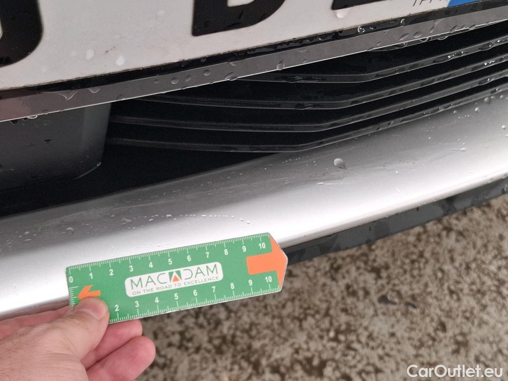  Peugeot  3008  Active Pack 1.2 PureTech 130CV BVA8 E6d #25