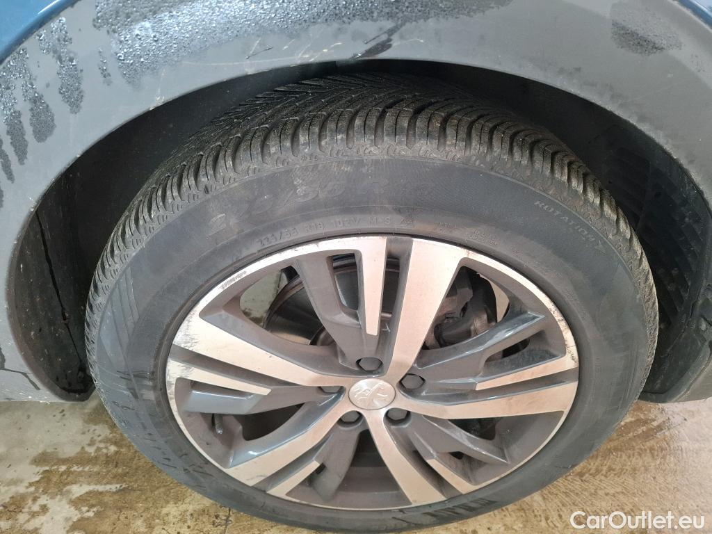  Peugeot  5008  GT 1.2 PureTech 130CV BVA8 7 Sieges E6d #15