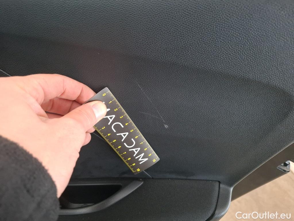  Peugeot  208  Active Pack 1.5 HDi 100CV BVM6 E6d #11