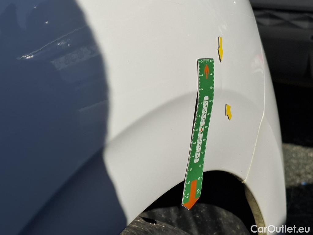  Peugeot  208  Active 1.6 HDi 75CV BVM5 E6 #18