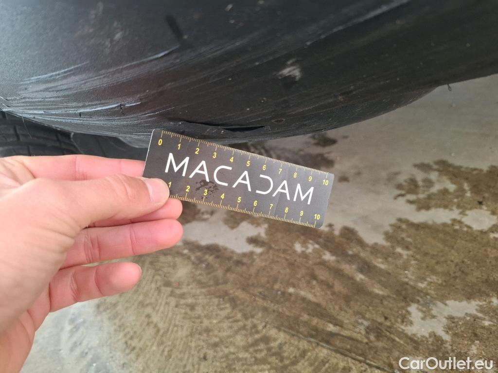  Peugeot  5008  GT 1.2 PureTech 130CV BVA8 7 Sieges E6d #12