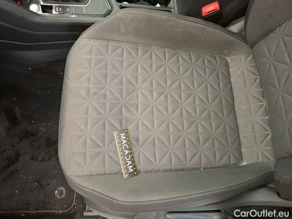  Volkswagen  Tiguan VOLKSWAGEN  / 2020 / 5P / SUV 1.5 TSI 150 DSG7 Life Busines #55