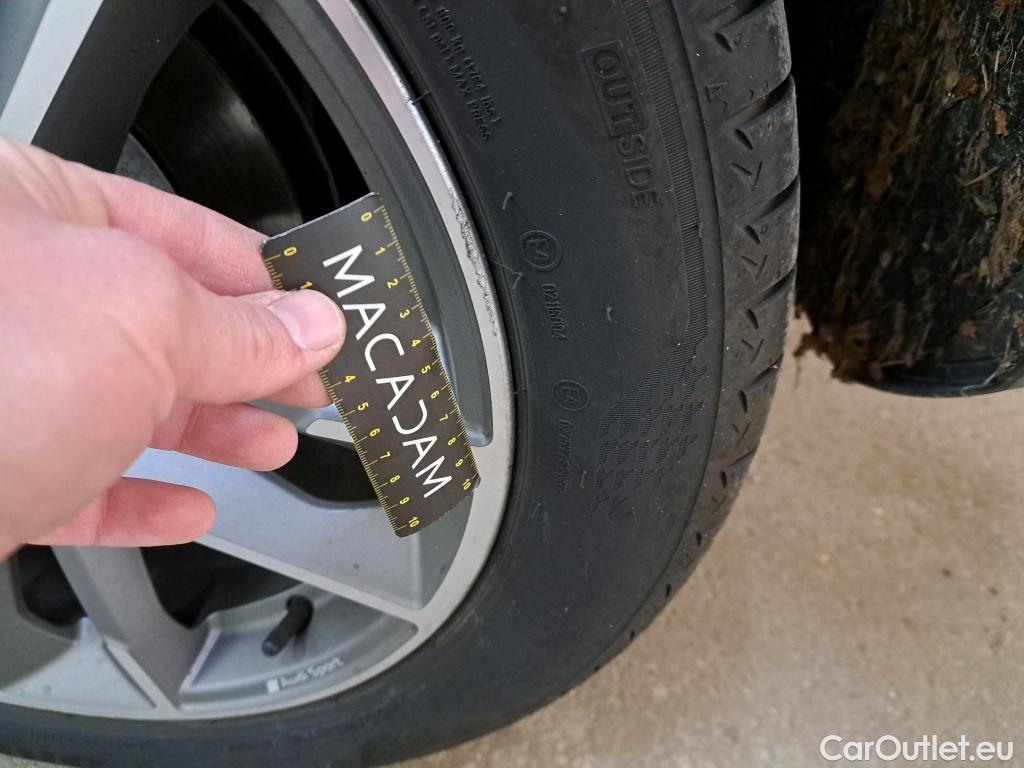  Audi  Q3 AUDI  Sportback / 2018 / 5P / SUV 35 TFSI 150 S Tronic S LINE #8