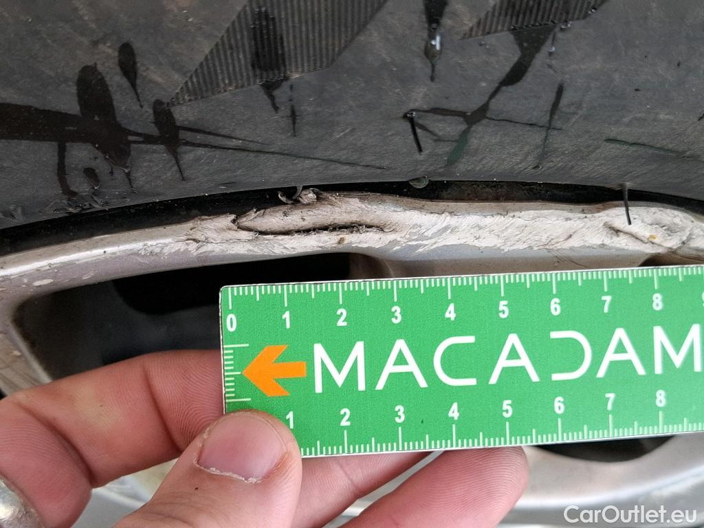  Peugeot  208  Affaire Premium Pack 1.5 HDi 100CV BVM5 E6dT #19