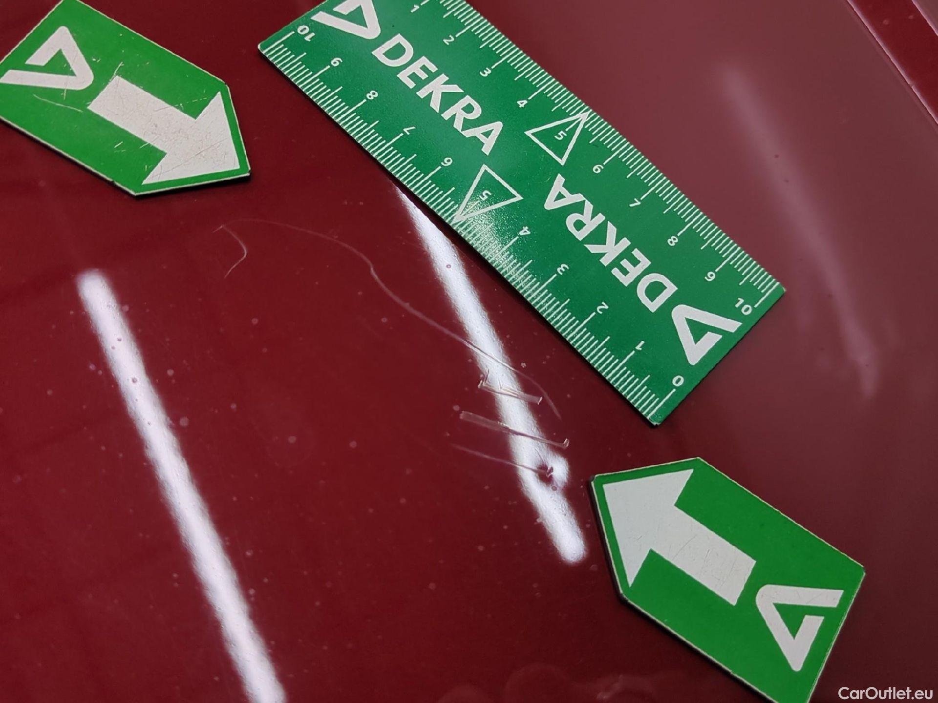  Hyundai  Tucson HYUNDAI  / 2020 / 5P / SUV 1.6 PHEV 265 HTRAC BUSINESS 4WD AUTO #28