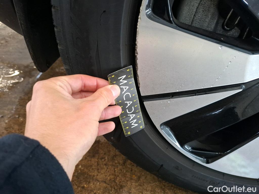  Volvo  XC 40 XC40 Momentum Plug-in Hybrid 2WD 1.5 #20