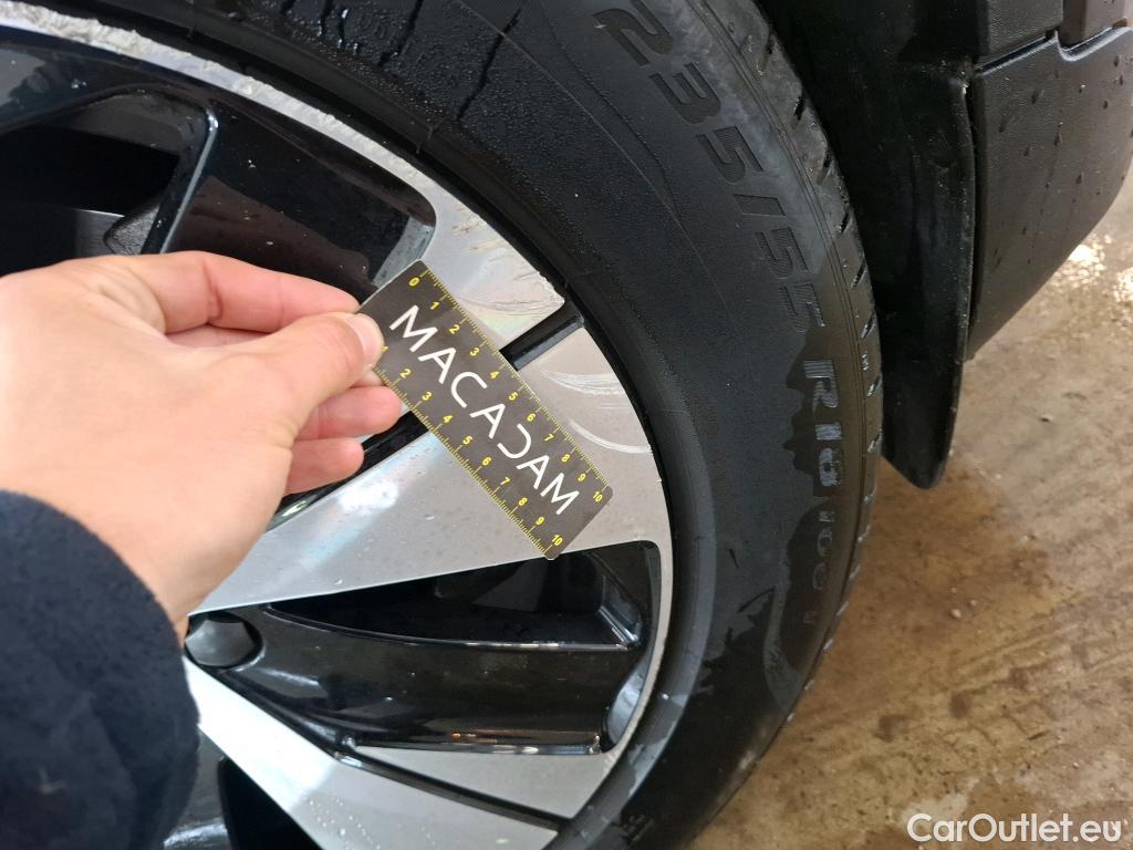  Volvo  XC 40 XC40 Momentum Plug-in Hybrid 2WD 1.5 #28