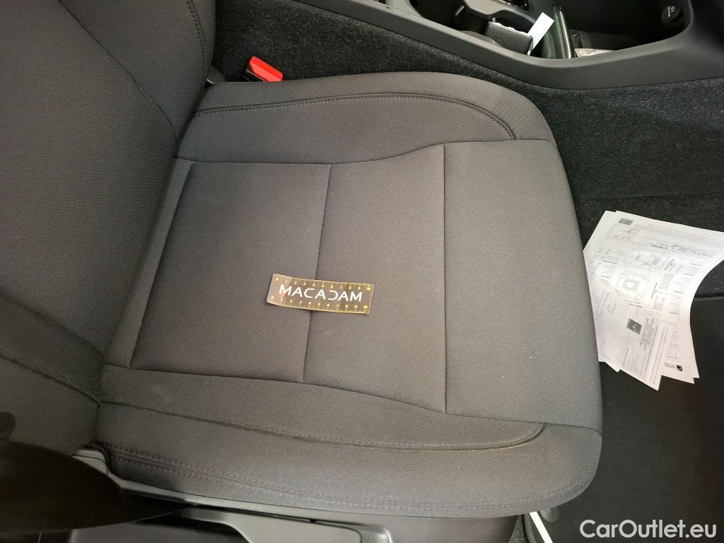  Volvo  XC 40 XC40 Momentum Plug-in Hybrid 2WD 1.5 #36