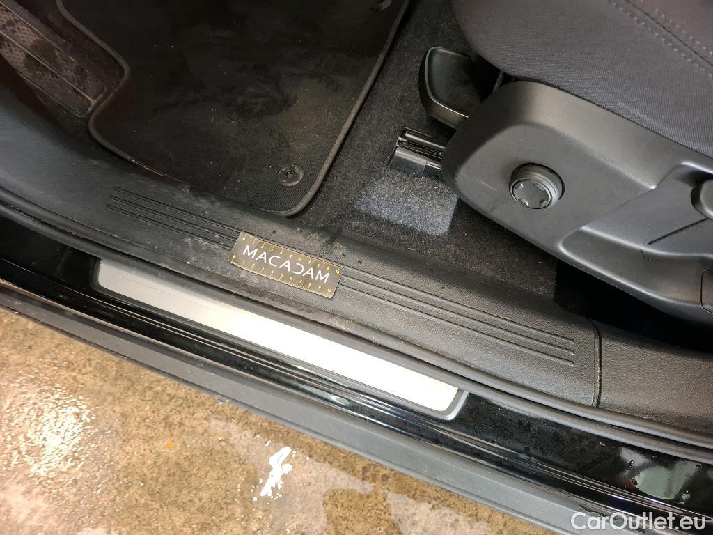  Volvo  XC 40 XC40 Momentum Plug-in Hybrid 2WD 1.5 #34