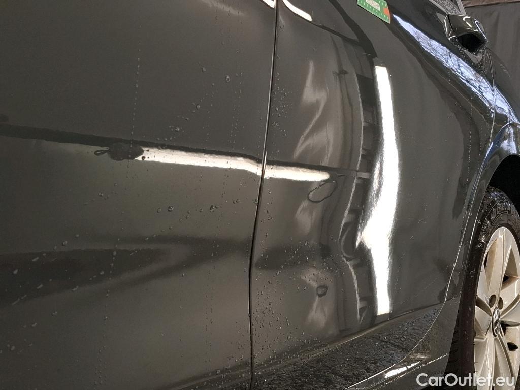  Volkswagen  Golf  VOLKSWAGEN / 2020 / 5P / Berline 1.0 eTSI OPF 110 DSG7 Life Business #4