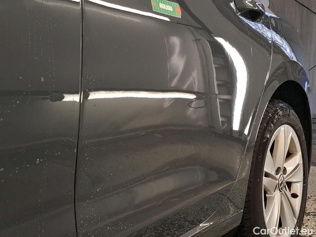  Volkswagen  Golf  VOLKSWAGEN / 2020 / 5P / Berline 1.0 eTSI OPF 110 DSG7 Life Business #2