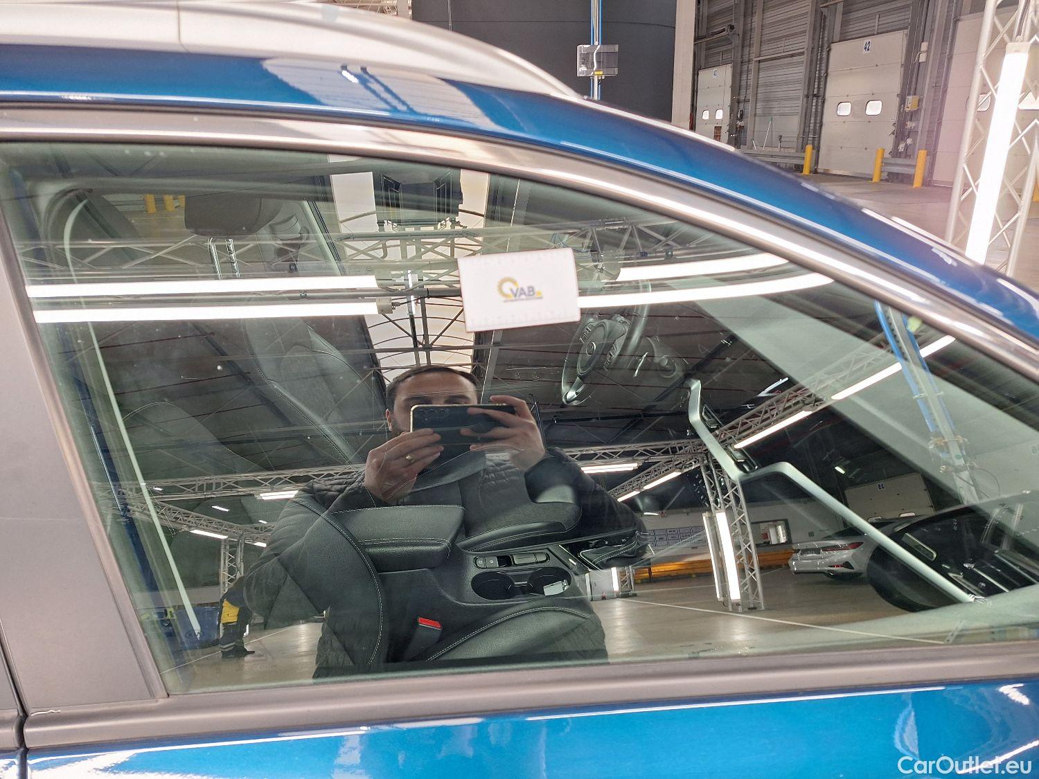  KIA  Niro Kia,  FL'19, KIA  More 1.6 GDi HEV 6DCT 5d #11