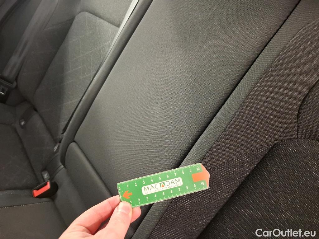  Volkswagen  Golf  VOLKSWAGEN / 2020 / 5P / Berline 1.0 eTSI OPF 110 DSG7 Life Business #12