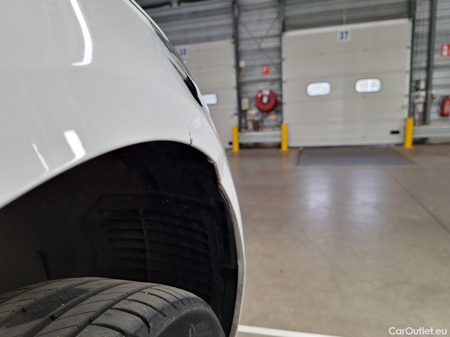  Peugeot  308 Peugeot,  SW FL'17, Peugeot  SW 1.5 BlueHDi 100 DPF S&S Active 5d #17