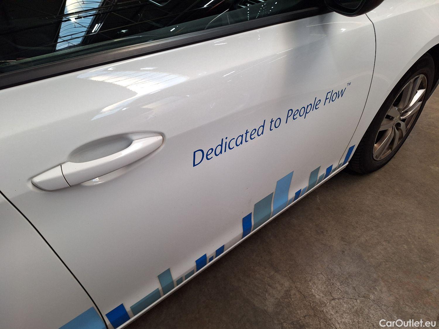  Peugeot  308 Peugeot,  SW FL'17, Peugeot  SW 1.5 BlueHDi 100 DPF S&S Active 5d #38