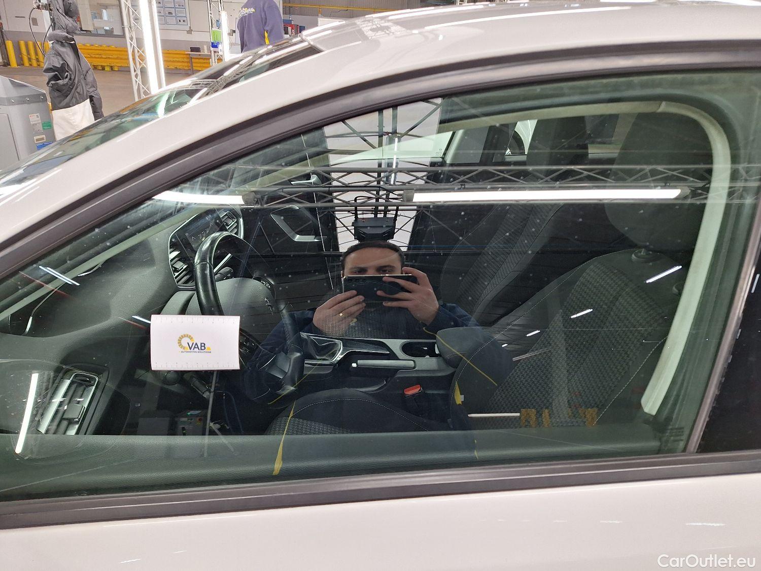  Peugeot  308 Peugeot,  SW FL'17, Peugeot  SW 1.5 BlueHDi 100 DPF S&S Active 5d #43