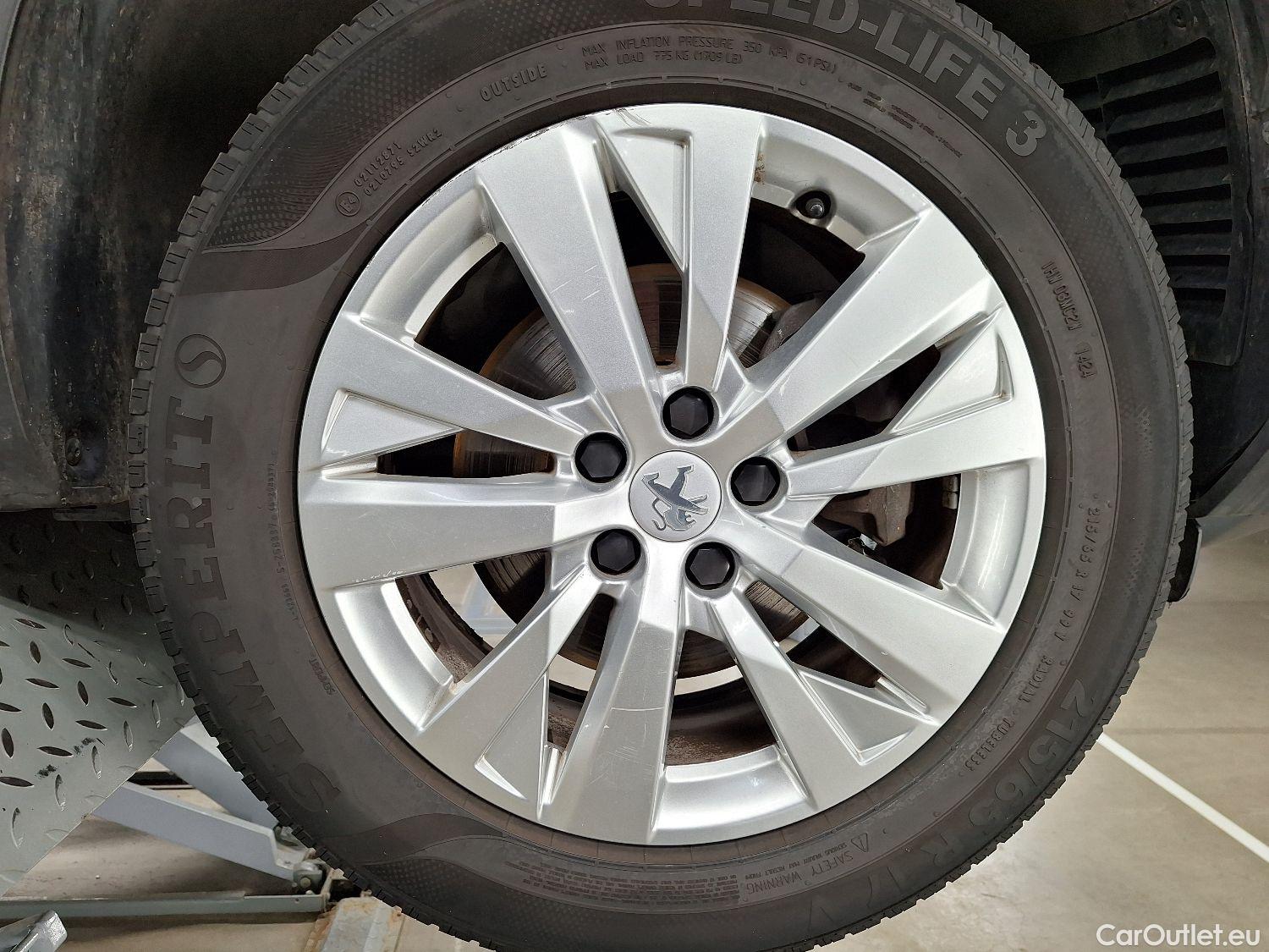  Peugeot  3008 Peugeot,  FL'20, Peugeot  1.5 BlueHDi 96kW S&S EAT8 Active Pack #3