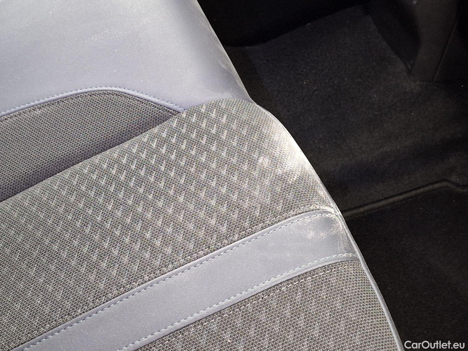  Peugeot  2008 Peugeot,  '19, Peugeot  1.5 BlueHDi 75kW S&S Allure 5d #20