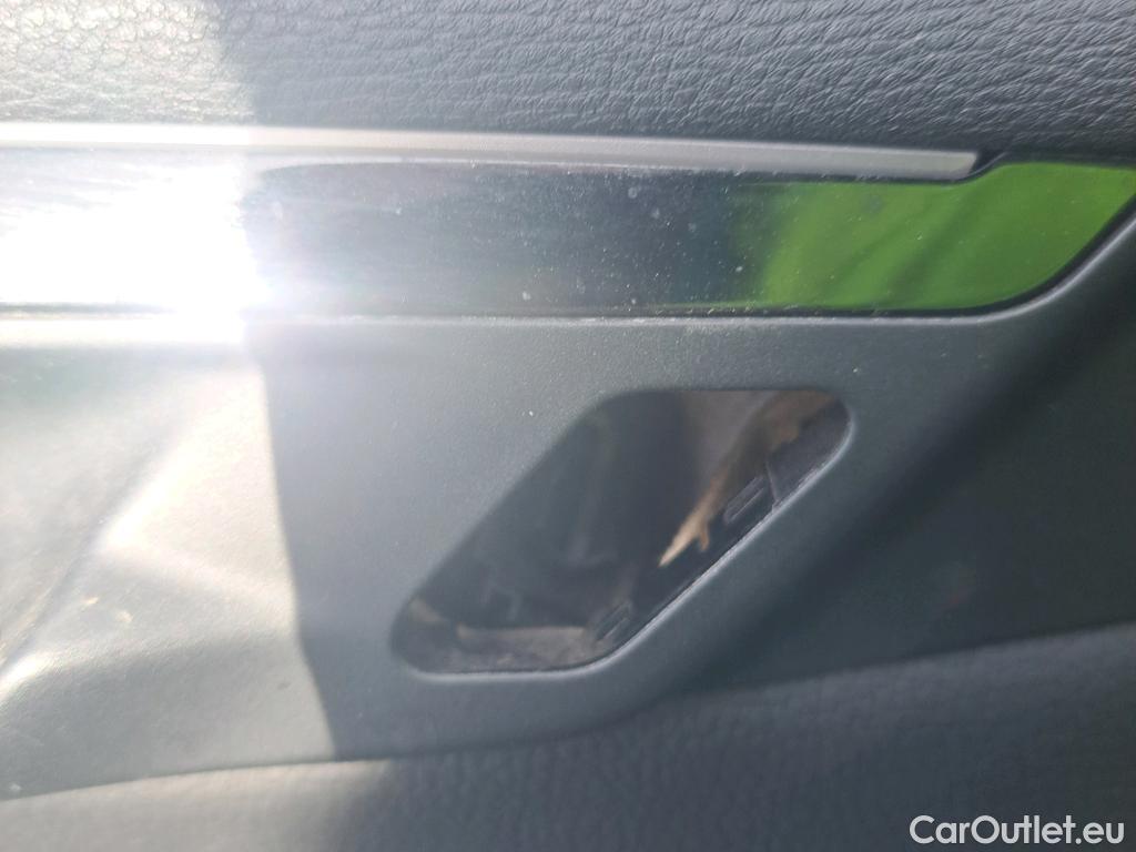  Bmw  X1 BMW  / 2019 / 5P / todoterreno sDrive18I (CM) #18