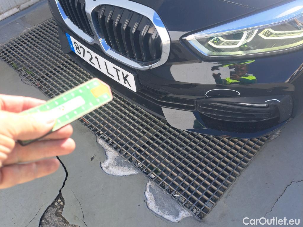  Bmw  Serie 1 BMW  / 2019 / 5P / berlina con portón 118i #11