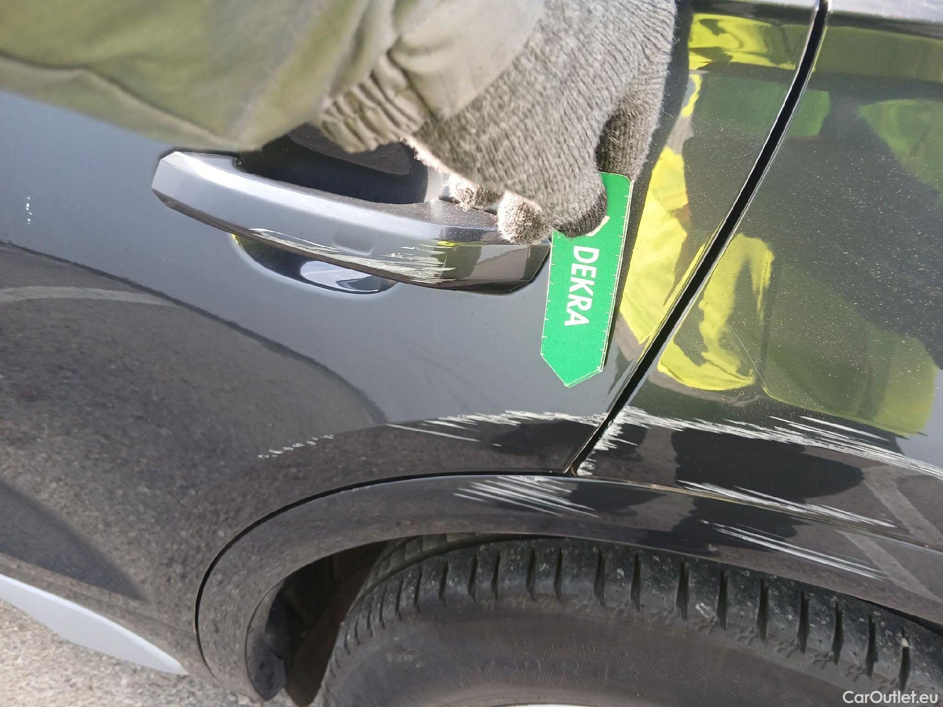  Audi  Q5 AUDI  / 2020 / 5P / todoterreno Advanced 35 TDI 120kW S tronic (AC2) #6