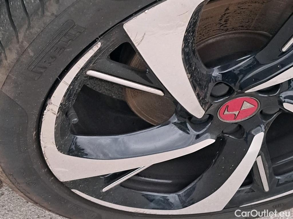  DS  DS7 DS DS 7 Crossback / 2017 / 5P / todoterreno PureTech 165kW (225CV) Auto. PERF.LINE #8