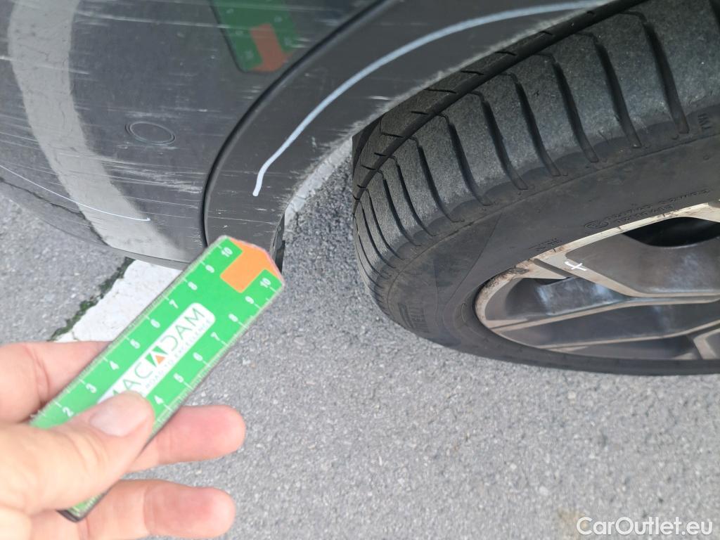  Bmw  X1 BMW  / 2019 / 5P / todoterreno sDrive18I (CM) #48